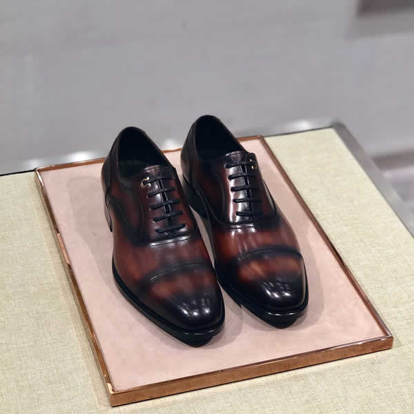 2020 New Arrival Brown Shoes Ferragamo Casual Leather Business Shoes for Men Classic Men Shoes